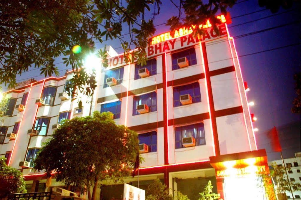 Hotel Abhay Palace New Delhi Extérieur photo